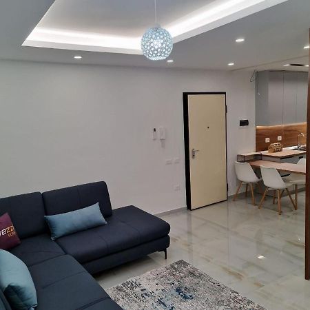 Alvi Apartment Golem  Luaran gambar