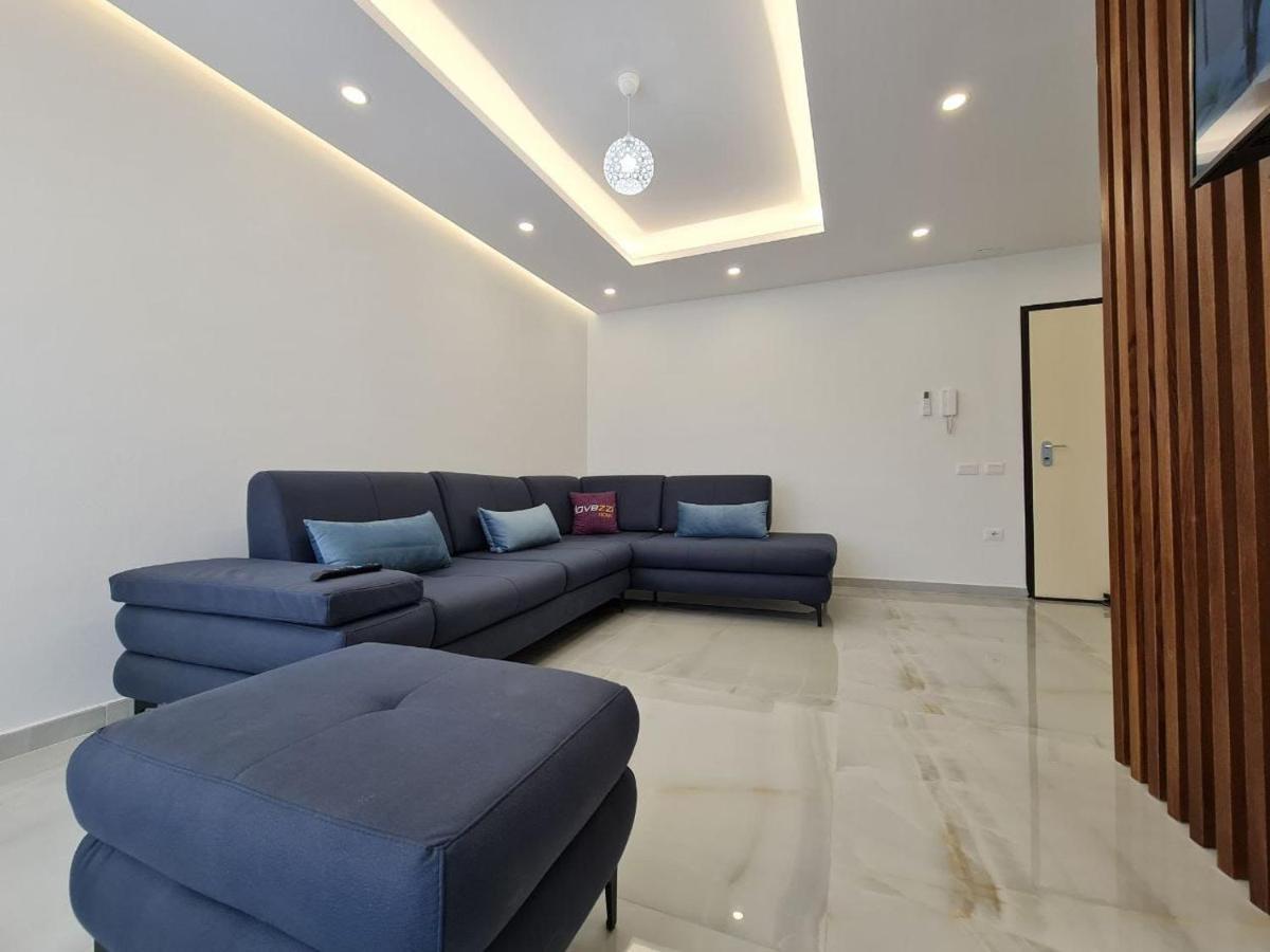 Alvi Apartment Golem  Luaran gambar