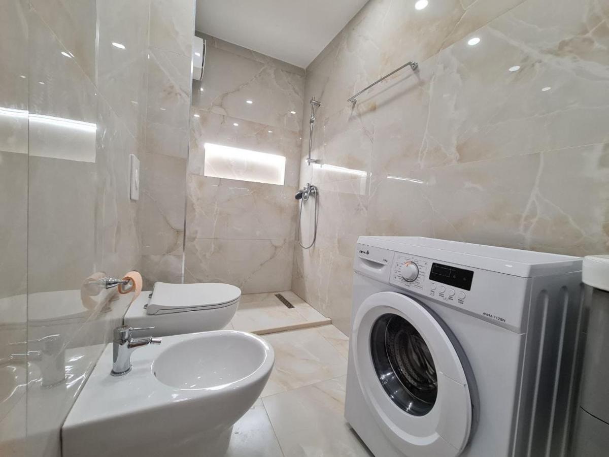 Alvi Apartment Golem  Luaran gambar