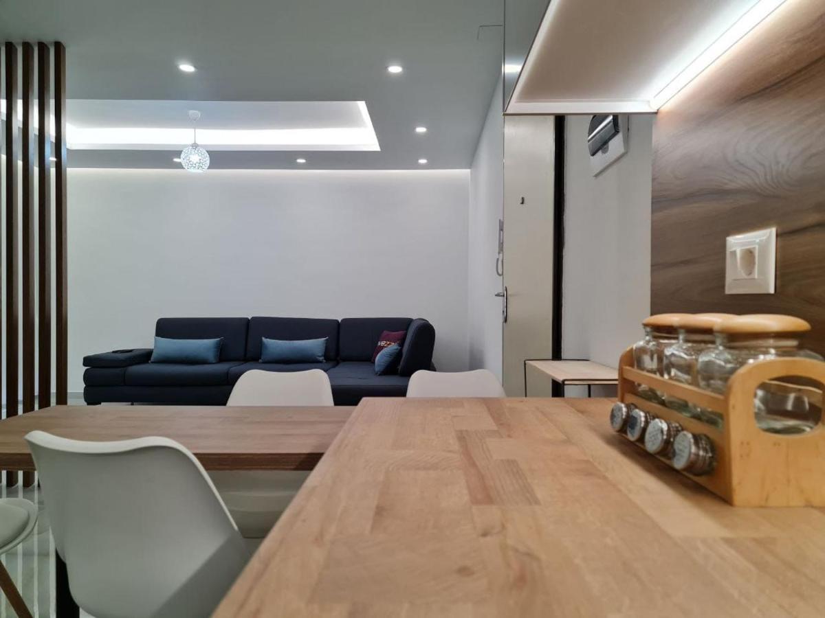 Alvi Apartment Golem  Luaran gambar